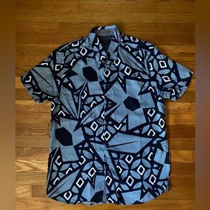 Ted Baler size 4 men’s Blue pattern short sleeved button down.